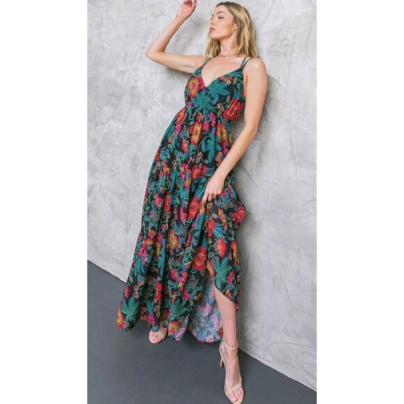 Flying Tomato ISLAND DREAMS WOVEN MAXI DRESS Size Small Nwot Black Floral - Picture 9 of 9